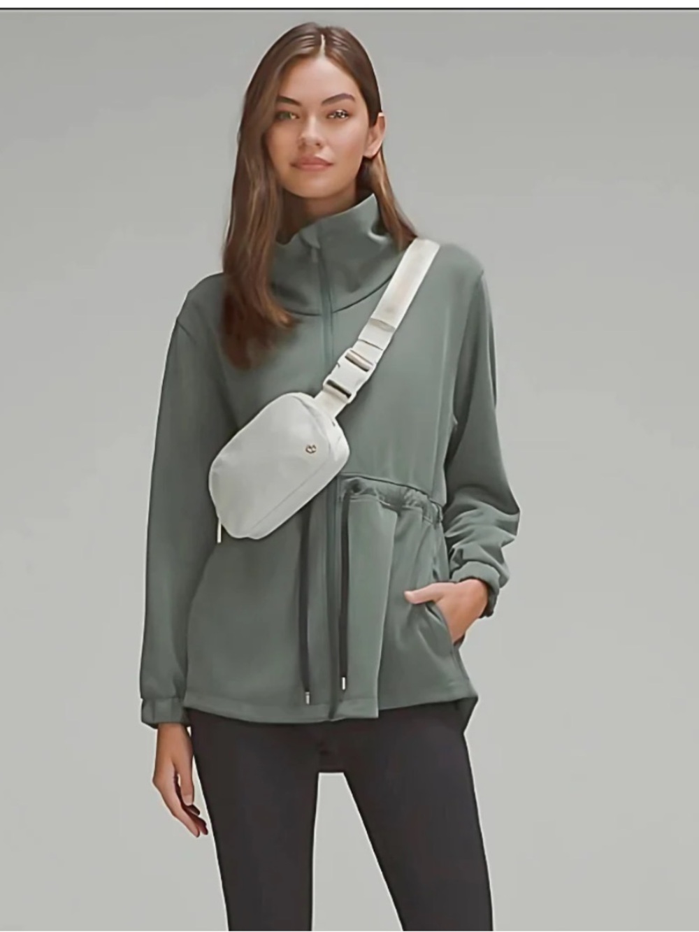 lululemon athletica Light Gray & Gold Everyday Crossbody Belt Bag - Picture 5 of 7